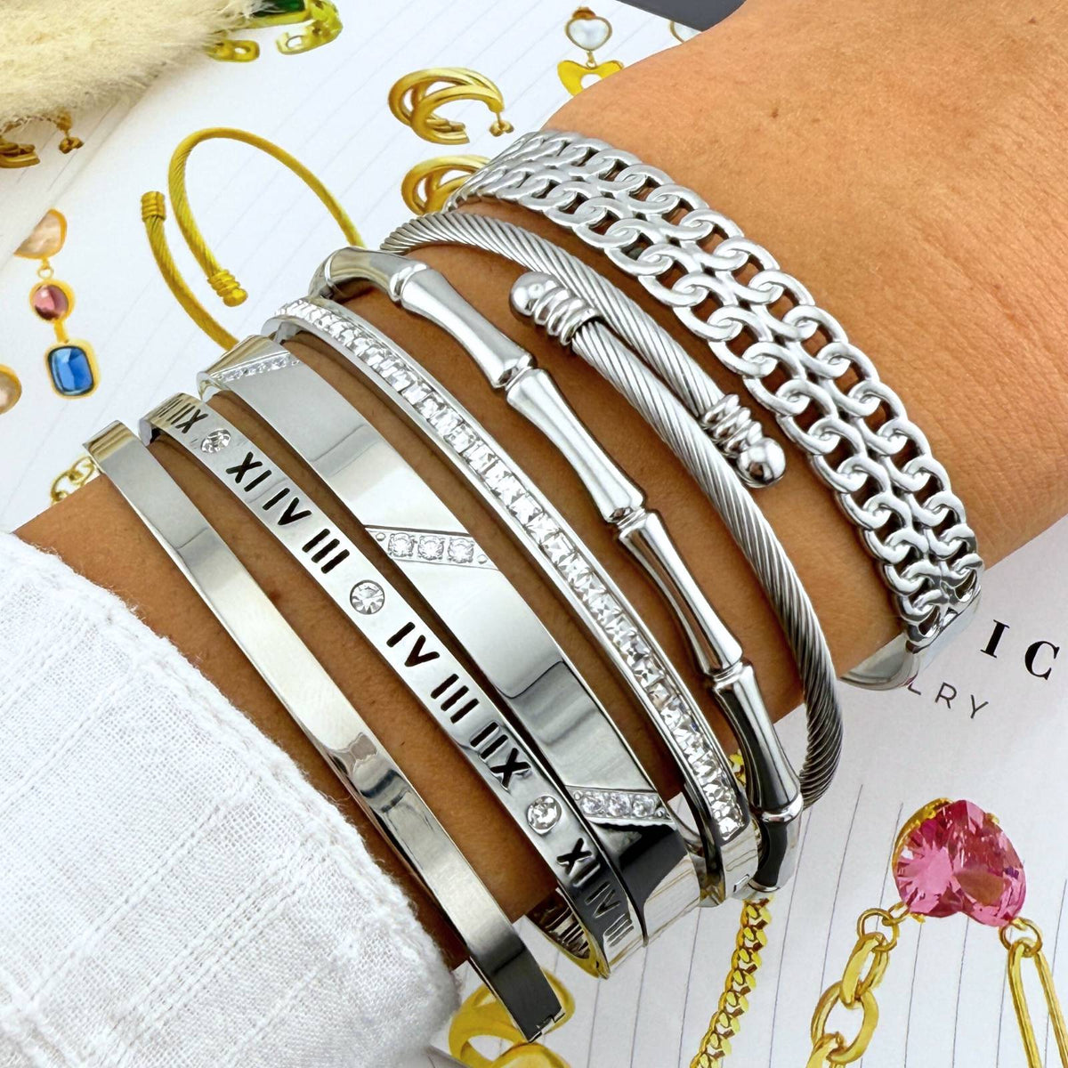 Talia Bangle