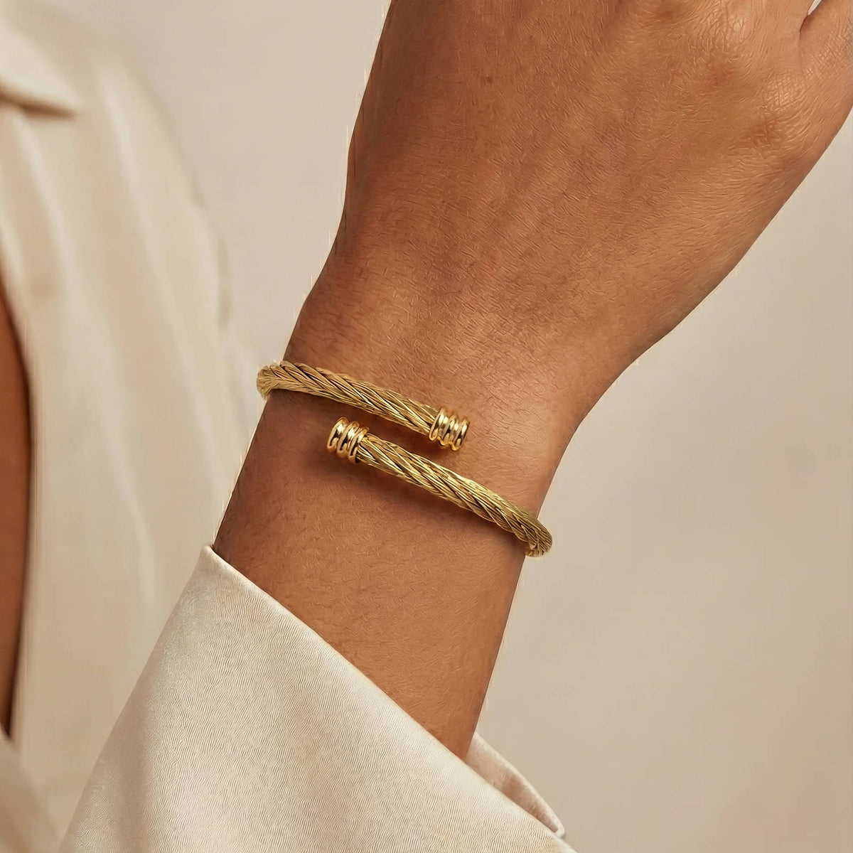 Nour Bangle